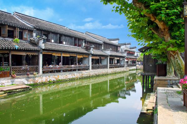 因准贷记卡业务管理不到位 乌鲁木齐银行小西门支行被罚40万元